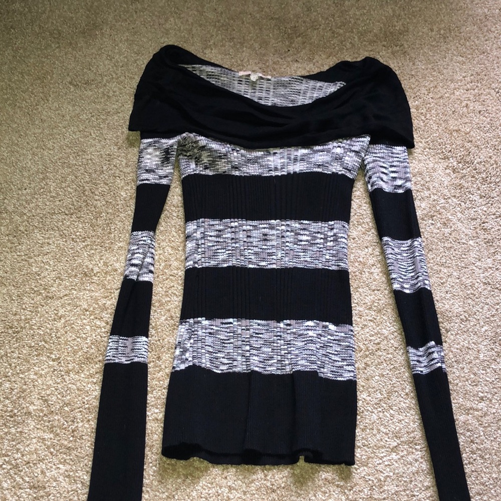 Off the shoulder sweater!